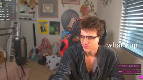 Snapshot of cokia_ chatting on December 11, 8:28 pm Cokia online show from December 11, 8:28 pm