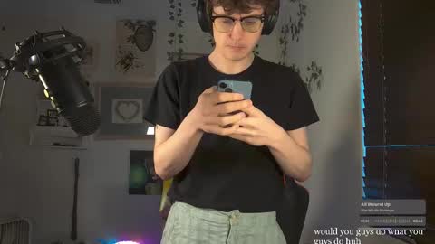 Snapshot of cokia_ chatting on March 4, 10:27 pm Cokia online show from March 4, 10:27 pm