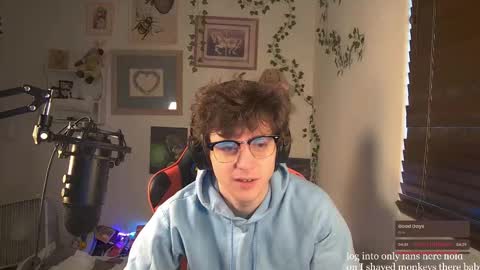 Snapshot of cokia_ chatting on March 12, 12:10 am Cokia online show from March 12, 12:10 am