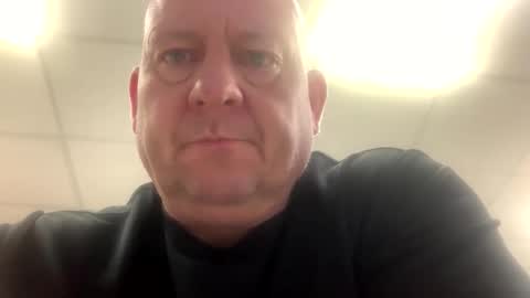Snapshot of col4nows chatting on October 27, 12:09 pm col4nows online show from October 27, 12:09 pm