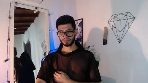 Snapshot of colby_smit chatting on April 26, 8:39 pm Colby online show from April 26, 8:39 pm