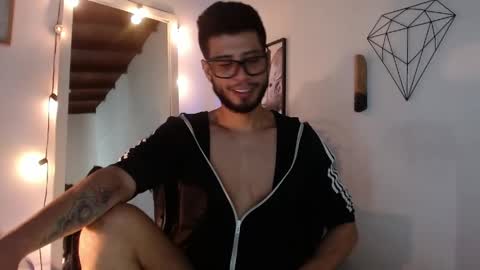 Snapshot of colby_smit chatting on April 28, 7:08 pm Colby online show from April 28, 7:08 pm