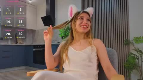 Carry online show from April 11, 11:14 am