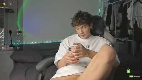 Snapshot of colestorm_ chatting on February 6, 5:38 pm COLE - ig online show from February 6, 5:38 pm