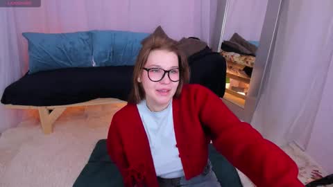 Collen Mon Tue Wed Thu Fri GMT 3 0300am - 0900am  online show from November 20, 9:09 am