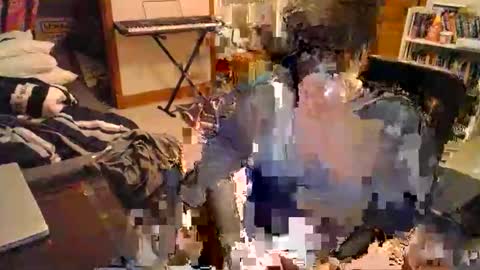 Snapshot of collegeboy697 chatting on March 7, 1:13 am collegeboy697 online show from March 7, 1:13 am