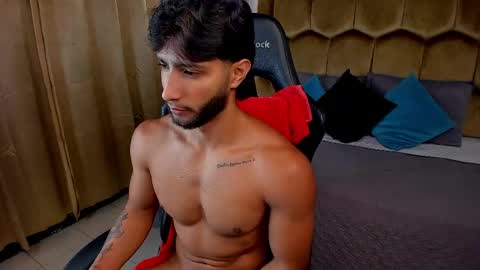 EMMETT COLLINS online show from April 15, 6:42 am