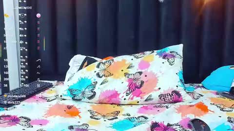 Snapshot of colombia_mommy_ chatting on February 17, 3:42 pm  GRETCHEN  online show from February 17, 3:42 pm