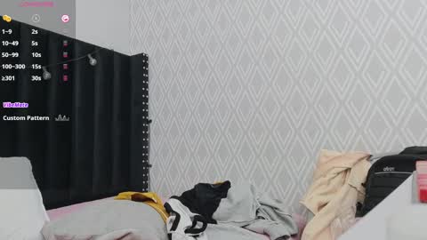 Snapshot of colombia_mommy_ chatting on September 19, 12:50 pm  GRETCHEN  online show from September 19, 12:50 pm