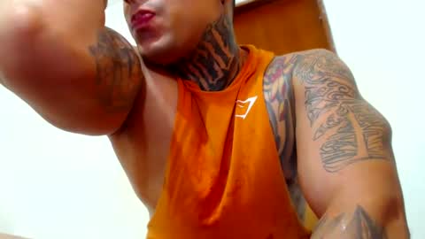 Snapshot of colombian_monster_cock chatting on January 11, 2:47 pm camilo online show from January 11, 2:47 pm