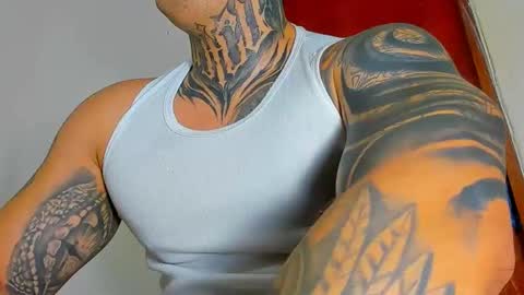 Snapshot of colombian_monster_cock chatting on October 3, 11:24 pm camilo online show from October 3, 11:24 pm