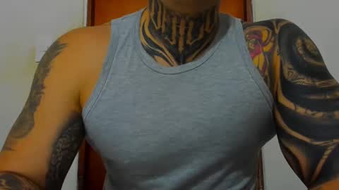 Snapshot of colombian_monster_cock chatting on October 9, 6:22 am camilo online show from October 9, 6:22 am