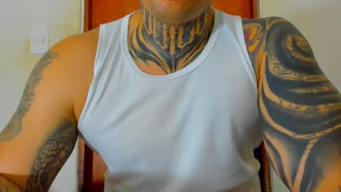 Snapshot of colombian_monster_cock chatting on October 13, 11:49 pm camilo online show from October 13, 11:49 pm