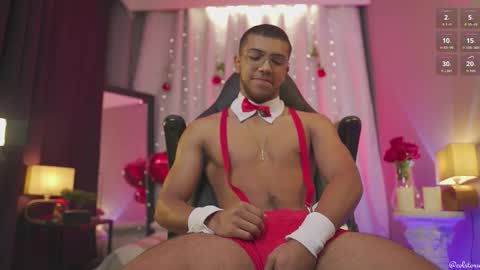 colstorw_ online show from February 14, 10:12 am