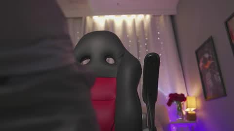 colstorw_ online show from February 23, 10:01 am