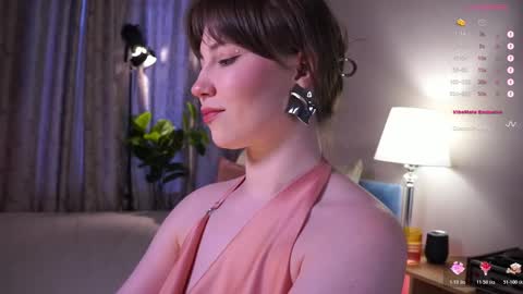 Snapshot of come_in_bed chatting on February 1, 1:42 pm Audrey online show from February 1, 1:42 pm