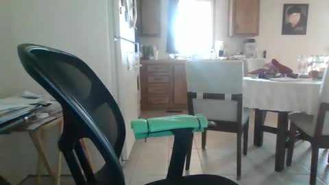 Snapshot of comeonmymouth chatting on February 4, 9:31 pm comeonmymouth online show from February 4, 9:31 pm