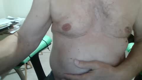 Snapshot of comeonmymouth chatting on February 6, 5:57 am comeonmymouth online show from February 6, 5:57 am