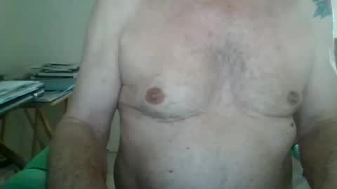 Snapshot of comeonmymouth chatting on March 8, 10:56 pm comeonmymouth online show from March 8, 10:56 pm