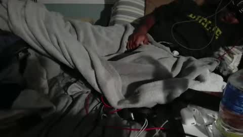 Snapshot of comesuckthisdick111 chatting on February 28, 8:15 am comesuckthisdick111 online show from February 28, 8:15 am