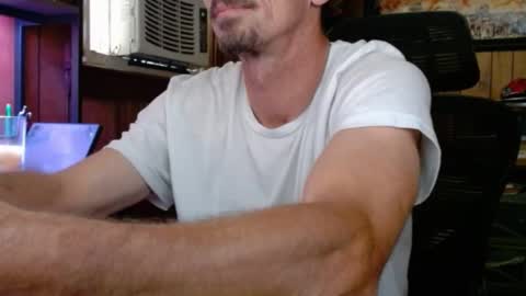 Snapshot of comic_king27 chatting on September 19, 9:48 pm Nelson or ComicKing and sometime Peachy143 online show from September 19, 9:48 pm