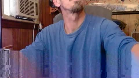 Snapshot of comic_king27 chatting on November 28, 9:28 pm Nelson or ComicKing and sometime Peachy143 online show from November 28, 9:28 pm