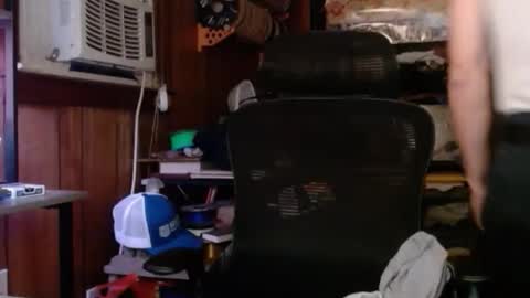 Snapshot of comic_king27 chatting on December 1, 10:09 am Nelson or ComicKing and sometime Peachy143 online show from December 1, 10:09 am