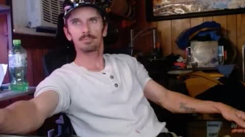 Snapshot of comic_king27 chatting on December 15, 12:04 am Nelson or ComicKing and sometime Peachy143 online show from December 15, 12:04 am