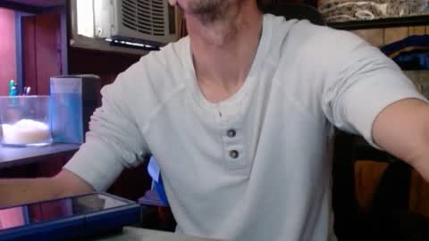 Snapshot of comic_king27 chatting on December 20, 2:35 pm Nelson or ComicKing and sometime Peachy143 online show from December 20, 2:35 pm