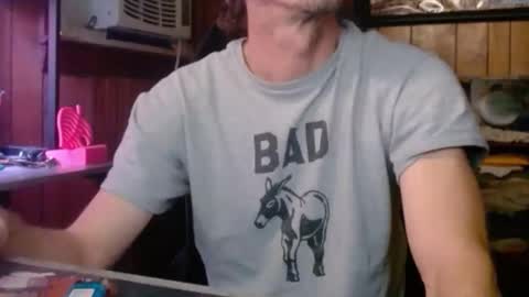 Snapshot of comic_king27 chatting on February 6, 10:18 am Nelson or ComicKing and sometime Peachy143 online show from February 6, 10:18 am