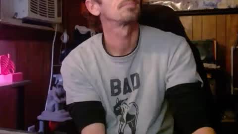 Snapshot of comic_king27 chatting on February 6, 11:19 pm Nelson or ComicKing and sometime Peachy143 online show from February 6, 11:19 pm