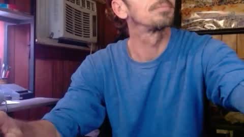 Snapshot of comic_king27 chatting on February 17, 4:09 am Nelson or ComicKing and sometime Peachy143 online show from February 17, 4:09 am