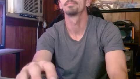 Snapshot of comic_king27 chatting on February 20, 10:54 pm Nelson or ComicKing and sometime Peachy143 online show from February 20, 10:54 pm