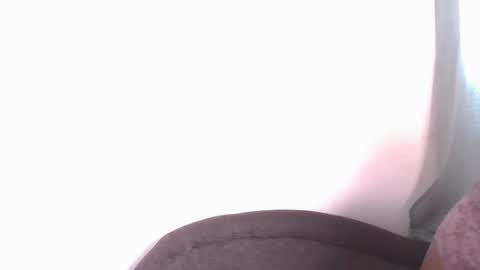 Snapshot of comicalcara chatting on January 22, 6:10 am Cara online show from January 22, 6:10 am