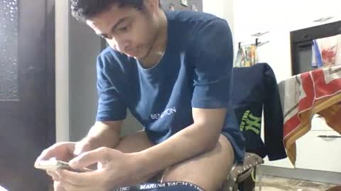 comobailamioso online show from November 18, 9:52 pm