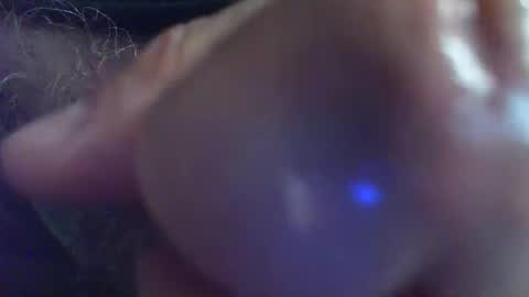 Snapshot of comox1961 chatting on December 20, 12:52 am comox online show from December 20, 12:52 am