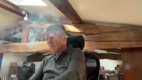 Snapshot of compay69 chatting on April 20, 4:10 pm compay69 online show from April 20, 4:10 pm