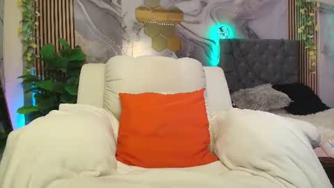 Snapshot of concubine_princess chatting on August 2, 11:03 pm Ariane... online show from August 2, 11:03 pm