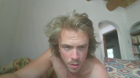 Snapshot of confessionsofalonelylover chatting on September 15, 10:43 pm dreamy eyed lover online show from September 15, 10:43 pm