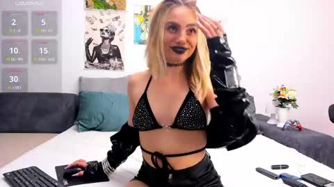 GoddessA online show from May 28, 5:10 pm