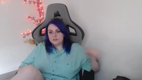 Snapshot of confused_armadillo chatting on June 9, 5:46 pm mother of the gays online show from June 9, 5:46 pm