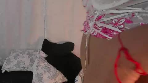 Snapshot of conielaurenth chatting on May 16, 2:30 am conielaurenth online show from May 16, 2:30 am