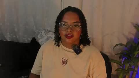 Snapshot of conielaurenth chatting on May 18, 2:07 am conielaurenth online show from May 18, 2:07 am