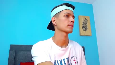 Connor online show from December 9, 7:07 pm