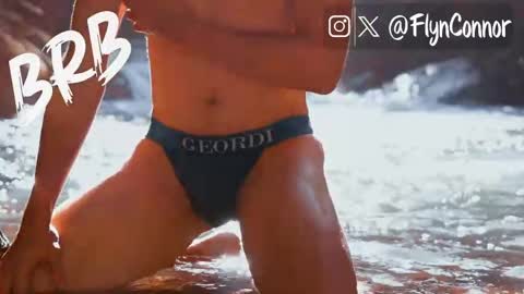 Snapshot of connorflyn chatting on May 12, 11:51 am Connor Flyn online show from May 12, 11:51 am