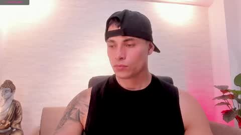 Snapshot of connorsmith_26 chatting on April 23, 11:42 am Connor Smith online show from April 23, 11:42 am