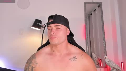 Snapshot of connorsmith_26 chatting on May 23, 10:47 pm Connor Smith online show from May 23, 10:47 pm
