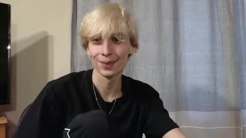 Snapshot of cookie_sex chatting on October 29, 12:24 am cookie_sex online show from October 29, 12:24 am