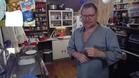 Snapshot of cookieliquor chatting on February 18, 5:53 pm Cookie - I do cooking streams occasionally. Next stream online show from February 18, 5:53 pm