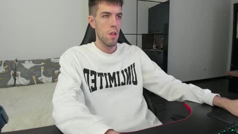 cookies_boys online show from February 13, 12:23 pm